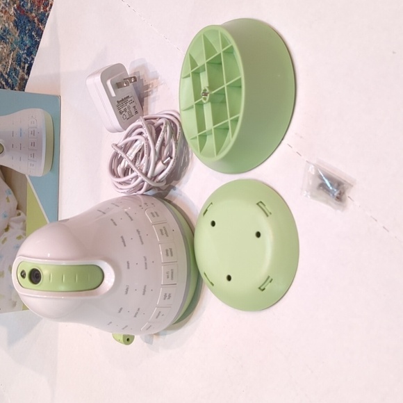 The Brookstone Tranquil Moments Baby Monitor & Sleep Sounds - Picture 9 of 13